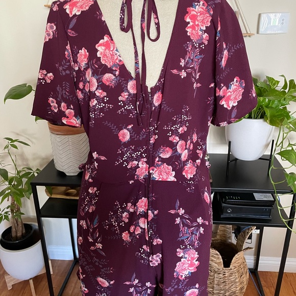 Floral romper - Picture 2 of 2